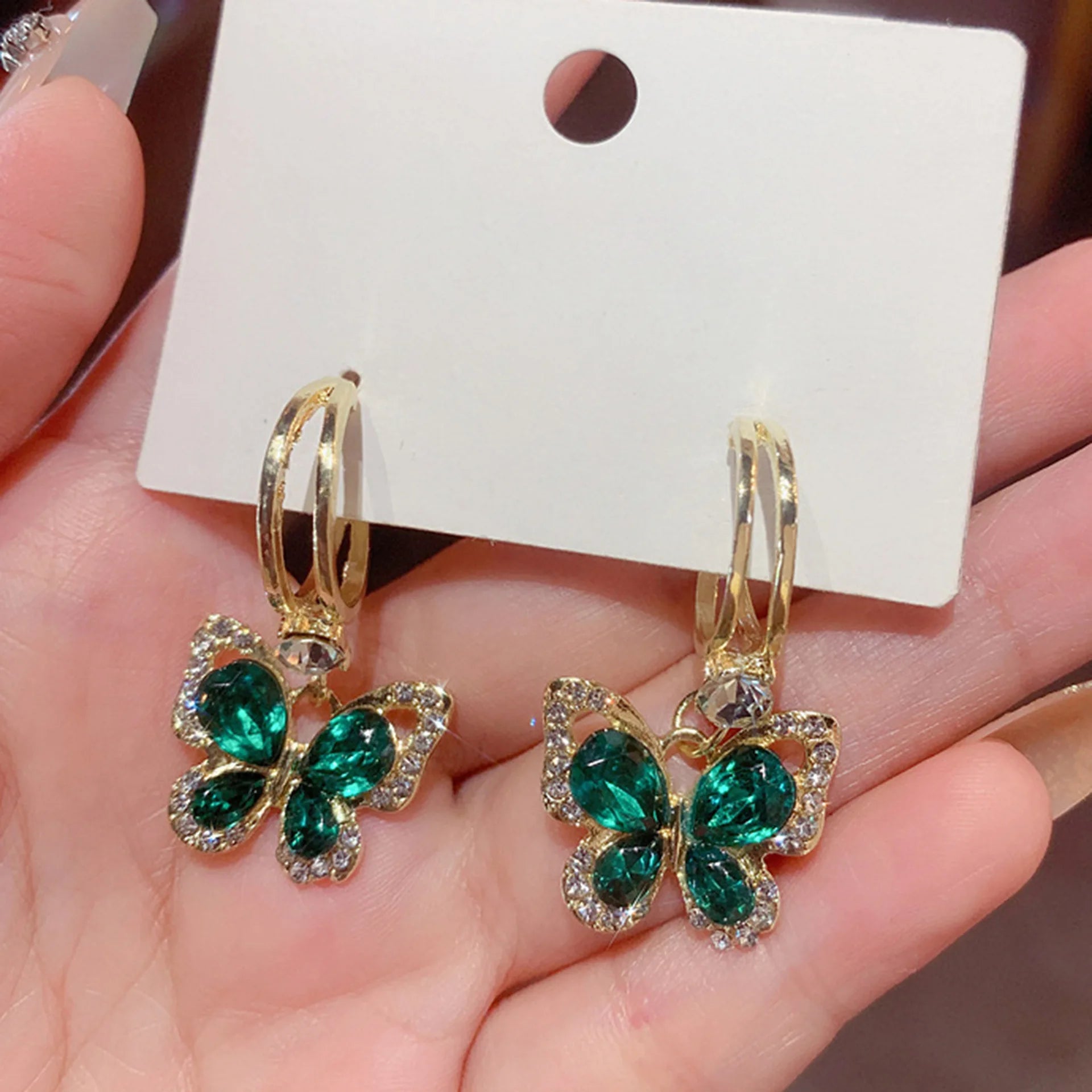 Arete Mariposa Verde 🦋